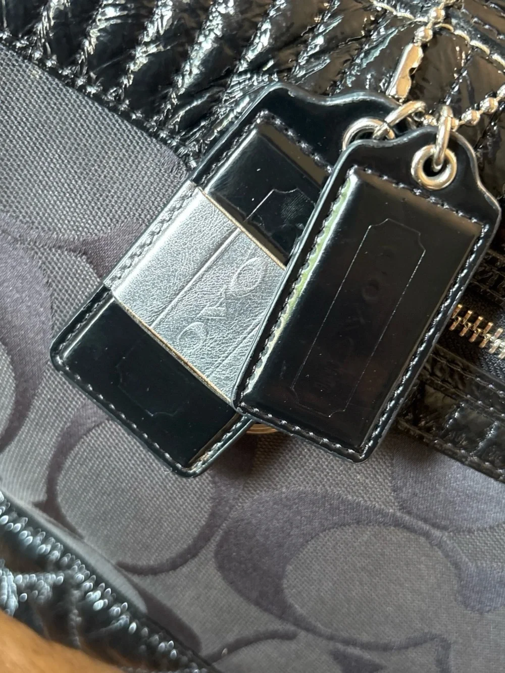 Coach Black Signature Poppy